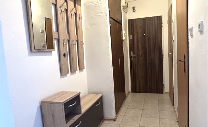 2 - izbový byt Školská s loggiou - vrátane zariadenia - fotografia 6